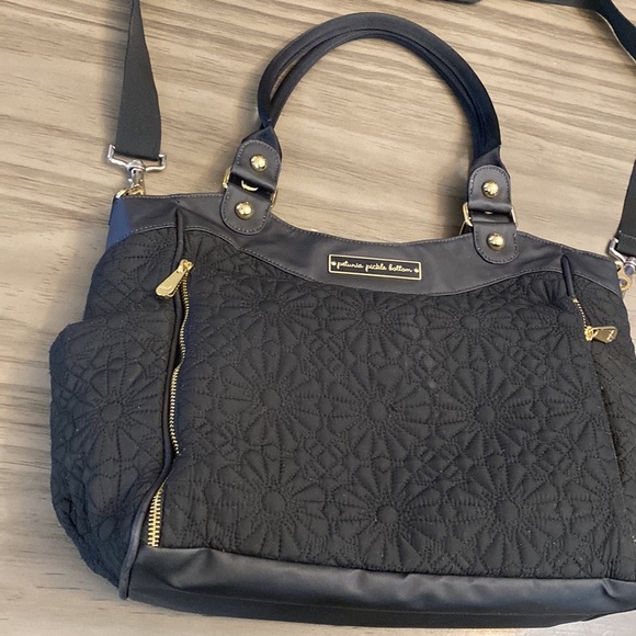 PETUNIA PICKLE BOTTOM BLACK CARRYALL - Picture 3 of 17